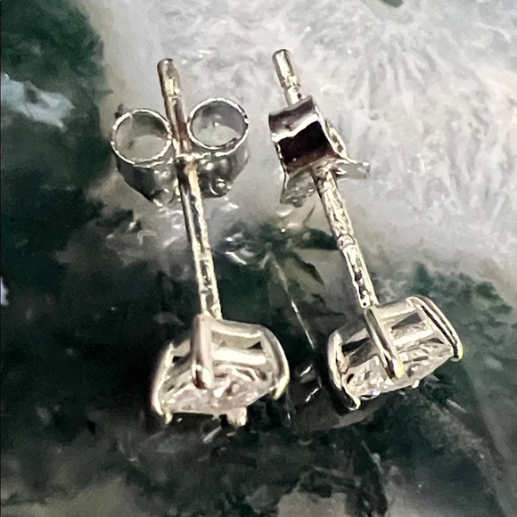 Vintage 925 Sterling Silver CZ Stud Earrings - Picture 6 of 11